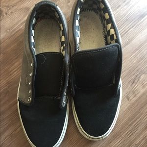Men’s size 10 Vans
